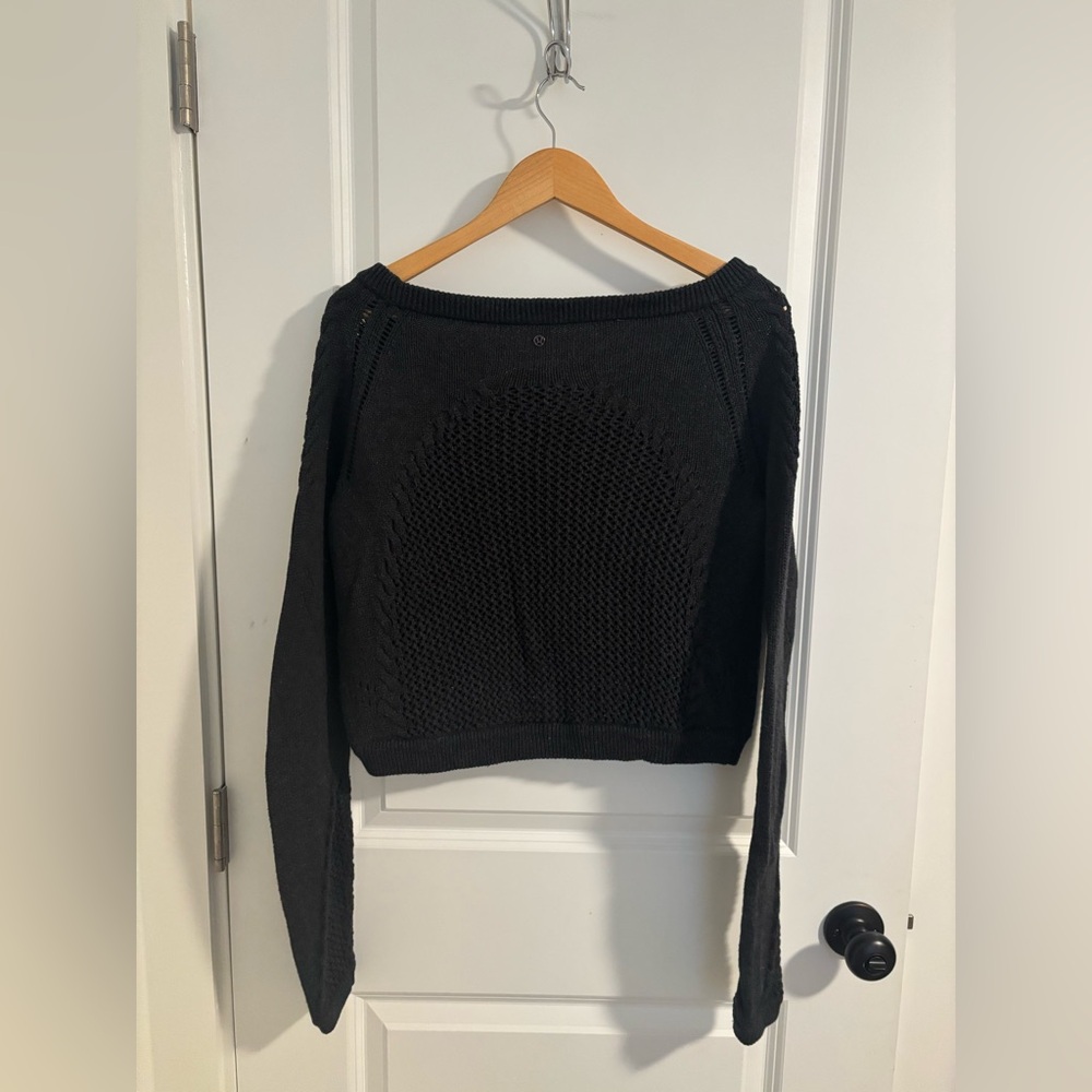 LULULEMON Be Present Pullover Heathered Black Cropped Sweater Size 8 - Picture 13 of 14